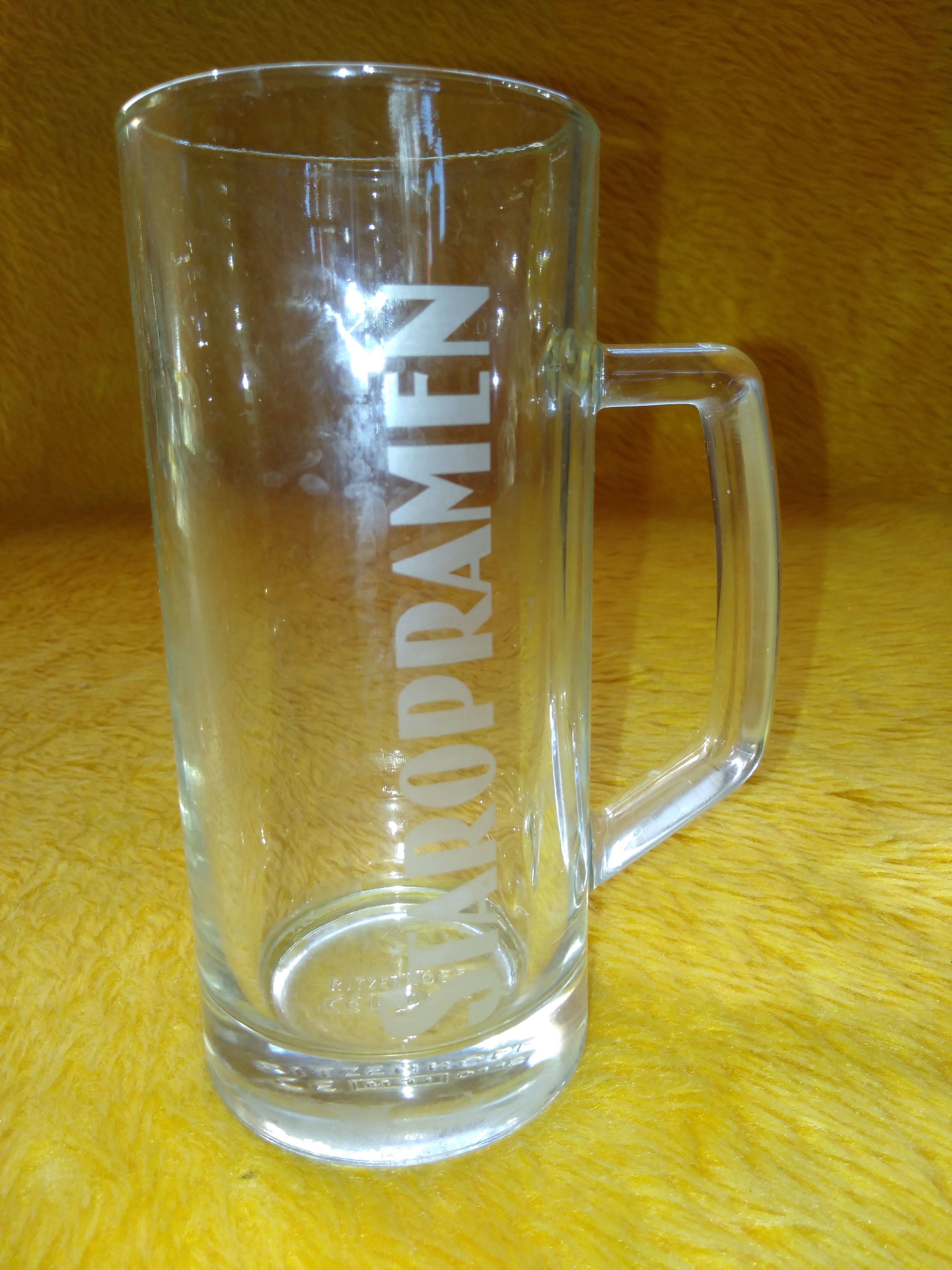 Sklo Staropramen, 0,5l, pískované logo