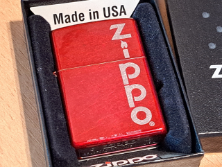 Zippo zapalovač 26294, červený s nápisem laser